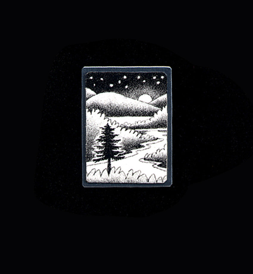 Solitude, black and white pin & pendant by Daryl Storrs